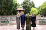 Phu nhân Thủ tướng Lê Minh Hưng cùng Phu nhân Thủ tướng 3 nước thăm Văn Miếu - Quốc Tử Giám