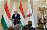 Tổng thống Hungary ký ban hành sửa đổi Hiến pháp, chấm dứt nhiệm kỳ trước thời hạn 