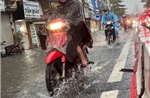 Hà Nội: Mưa lớn gây ngập úng tại một số khu vực, giao thông khó khăn