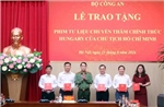 Bộ Công an trao tặng phim tư liệu quý về Chủ tịch Hồ Chí Minh