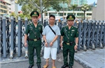 Khởi tố đối tượng người nước ngoài vận chuyển trái phép 355 triệu đồng qua biên giới