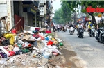 Vành đai 1 Hà Nội đoạn Hoàng Cầu - Voi Phục thi công &#39;xôi đỗ&#39;, ngập rác thải