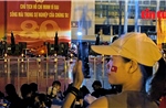 &#39;Biển người&#39; đổ về sân Mỹ Đình xem dàn pháo lễ khai hỏa tổng hợp luyện