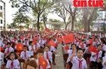 Triệu trái tim hòa chung nhịp đập hát vang Quốc ca trong lễ khai giảng