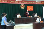 Kiểm sát viên với 'nhiệm vụ kép' tại phiên tòa dân sự công ích