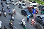 Hà Nội phân làn đường Nguyễn Trãi: Xe buýt &#39;dễ thở&#39;, xe máy còn lộn xộn