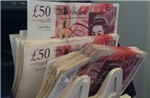 Đồng bảng Anh lao dốc sau số liệu kinh tế gây thất vọng