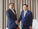 Chủ tịch Quốc hội Vương Đình Huệ tiếp Chủ tịch Hội Hữu nghị Bangladesh - Việt Nam