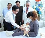 Chủ tịch nước thăm, chúc mừng ngày Thầy thuốc Việt Nam tại Bệnh viện Nhi đồng 1 TP Hồ Chí Minh
