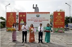Lễ kết nạp đảng viên mới tại di tích tượng đài Bác Hồ ở Hải Dương