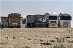 2.000 xe tải chở hàng viện trợ mắc kẹt tại cửa khẩu Rafah bên phía Ai Cập