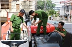 Triệt phá đường dây vận chuyển trái phép máy gặt đập liên hợp