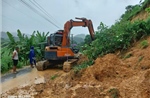 Hàng nghìn m3 đá bất ngờ sạt lở tại xã biên giới Thanh Hóa