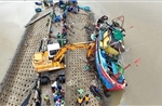 Hà Tĩnh khẩn trương cứu tàu thuyền bị hư hỏng do bão số 5