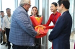 Chủ tịch Quốc hội New Zealand đến Hà Nội, bắt đầu thăm chính thức Việt Nam