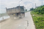 Xuất hiện tình trạng lún, nứt đê sông Nhuệ, sông Duy Tiên