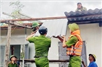 Thủ tướng Chính phủ yêu cầu khẩn trương hỗ trợ nhân dân khắc phục hậu quả bão số 10 và mưa lũ