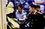 Phát hiện cơ sở bán 6.414 bộ quần áo nghi giả mạo nhãn hiệu