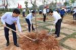 Phát động Tết trồng cây nhớ Bác, bảo vệ môi trường ở Đền Hùng