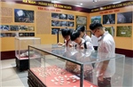 Đưa lịch sử đến gần học sinh bằng hoạt động trải nghiệm