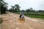 Tuyến đường trăm tỷ dang dở hơn 15 năm, người dân gồng mình chịu khổ