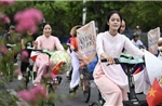 'Áo dài qua phố' lan tỏa thông điệp bảo vệ môi trường