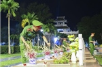 Nối dài những dòng người vào viếng các liệt sĩ Điện Biên Phủ