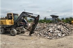 Khởi tố đối tượng đổ trái phép hơn 160 tấn chất thải tại phường Yên Tử