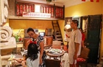 'Tour Yêu nước': Chạm vào ký ức Hà Nội một thời