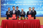Chuyển giao Bộ học liệu đa phương tiện 'Bình dân học vụ số - Quốc hội số'