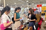 Ngành da giày Việt Nam tìm kiếm cơ hội tại Canada và Bắc Mỹ