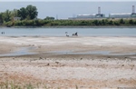 Sông Danube cạn nước, Romania đóng nhà máy hạt nhân duy nhất, Hungary xây đập ứng phó