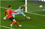 ‘Lão tướng’ Ronaldo lập công, Bồ Đào Nha giành vé vào chung kết Nations League