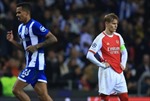 Arsenal gục ngã tại sào huyệt của Porto