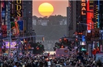 Manhattanhenge - Cuộc trình diễn ánh sáng kỳ diệu