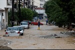 Hy Lạp chìm trong biển nước sau trận mưa kỷ lục 