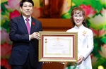 Tiến sĩ Nguyễn Thị Phương Thảo nhận danh hiệu Anh hùng Lao động