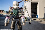Italy phát triển robot ‘người sắt’ giúp cứu trợ thảm hoạ thiên tai