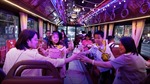 Độc đáo dịch vụ ăn lẩu trên xe buýt tại Trung Quốc