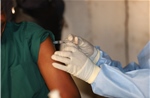 Khi nào thế giới có vaccine cho chủng Ebola mới?