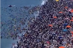 Bãi biển đông nhất thế giới có lúc đón tới 200.000 người cùng thời điểm
