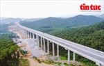 Cận cảnh 30 km đầu tuyến cao tốc Diễn Châu - Bãi Vọt sắp thông xe