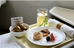 Vietnam Airlines mang đặc sản nhãn lồng Hưng Yên lên chuyến bay