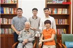 ‘99 tuổi đời, 78 năm tuổi Đảng và những lần cắt tóc cho Bác Hồ’