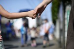 Nhật Bản: Số vụ lạm dụng trẻ em tăng cao đáng báo động