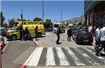 Tấn công bằng dao gây thương vong ở trung tâm thương mại Israel
