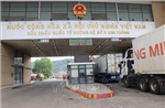 Tạo điều kiện thuận lợi để hàng nông sản thông quan qua cửa khẩu Lào Cai
