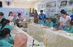 Khi tiếng cười và tình yêu thương trở thành 'liều thuốc' cho bệnh nhân ung thư​
