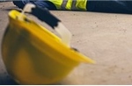 Xe tự chế rơi từ tầng 19 đè chết một thanh niên đang làm việc tại tầng 1