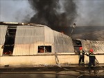Dập tắt vụ cháy tại nhà máy sản xuất bánh kẹo ở Thừa Thiên - Huế